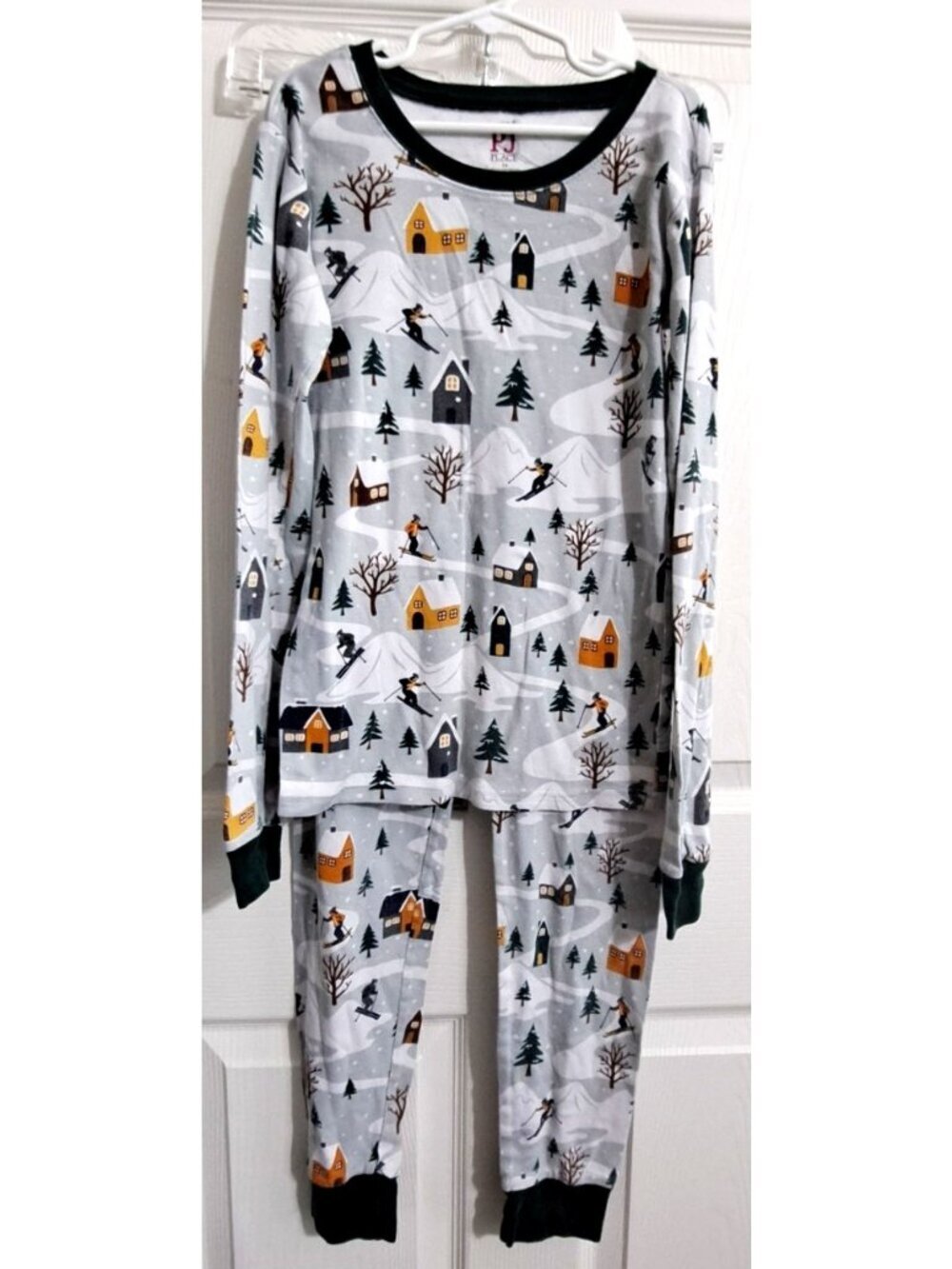 PJ Place Boy's 14 Long Sleeve Winter Print Multicolor Pajama Set Skiing Snow